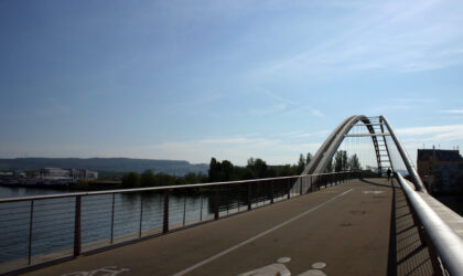 Construction d’un pont pour piétons et cyclistes sur le Rhin entre Weil am Rhein et Huningue