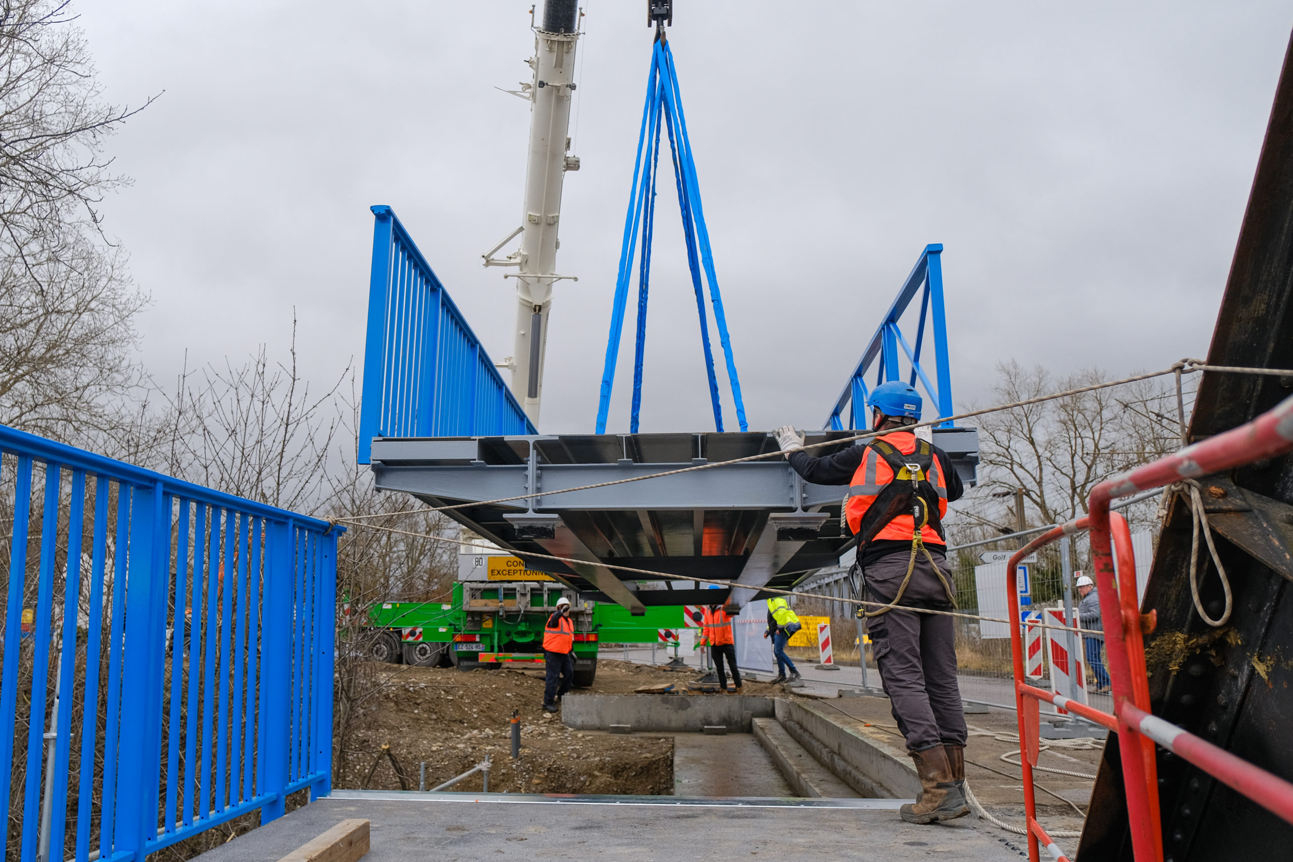 Nouvelle passerelle piétonne et cycliste transfrontalière