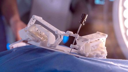 Robotique interactive et intelligente par impression 3D pour la chirurgie et la radiologie interventionnelle